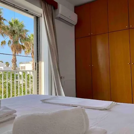 Spacious Apartment, Steps From The - El Greco No 12 Διαμέρισμα