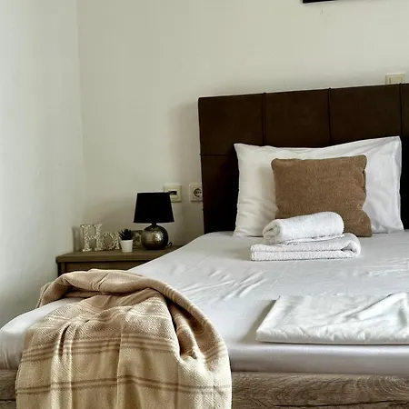 Spacious Apartment, Steps From The - El Greco No 12 Daire *