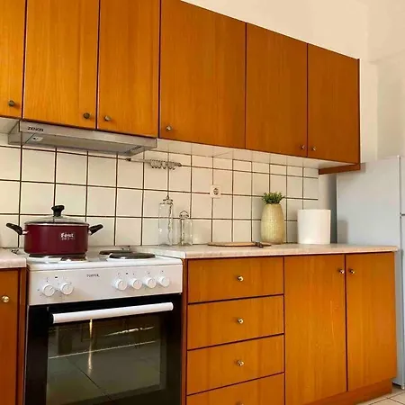 Spacious Apartment, Steps From The - El Greco No 12 Apartament
